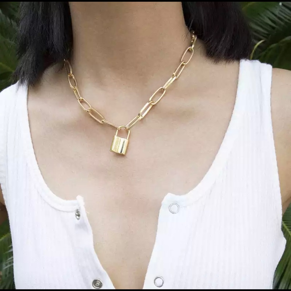 Lock chain necklace